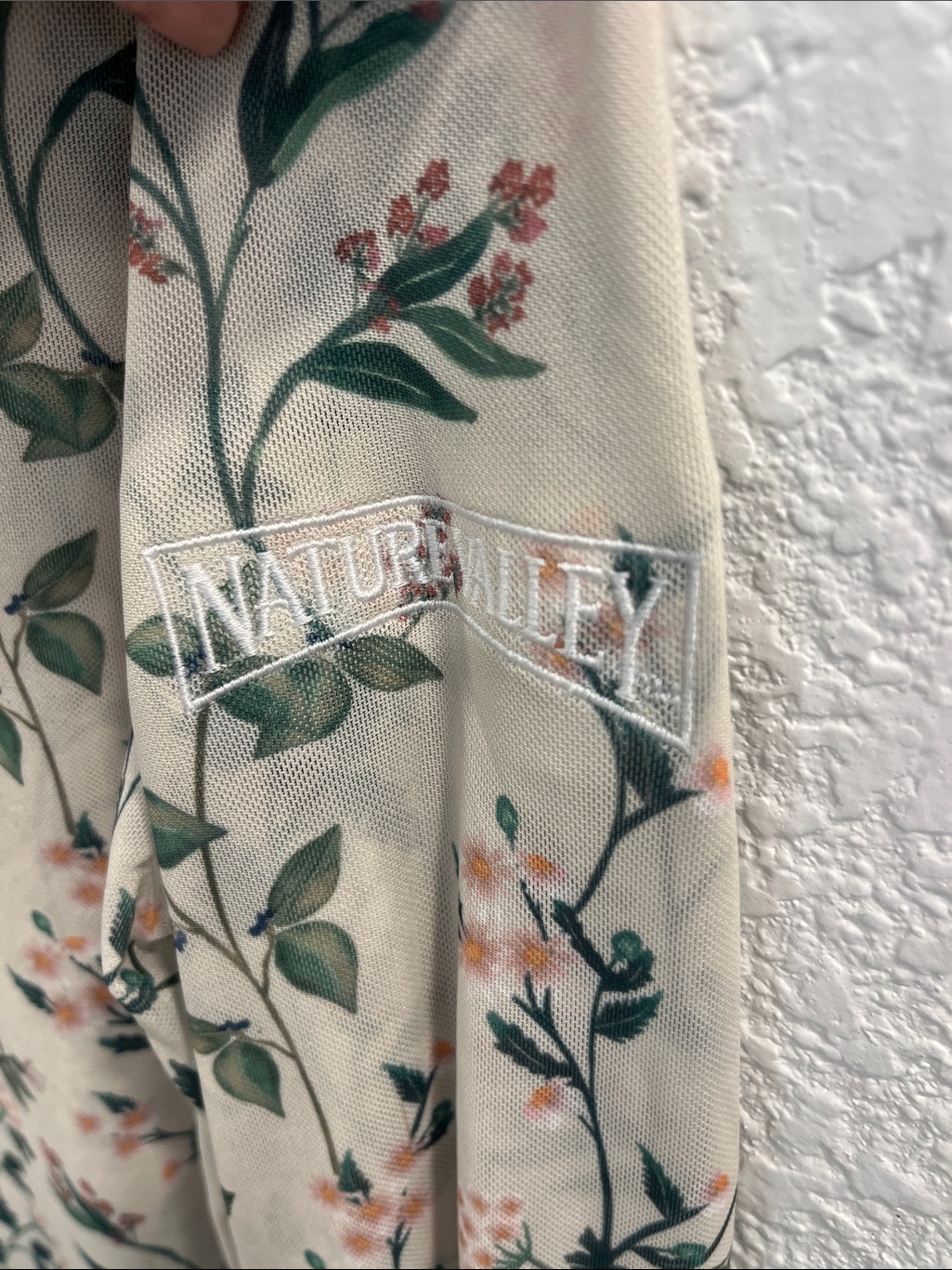 A. Putnam Luxe Opaque Long Sleeve Top Garden Print Size S Nwt Golf Resort - Read — image 8 of 8